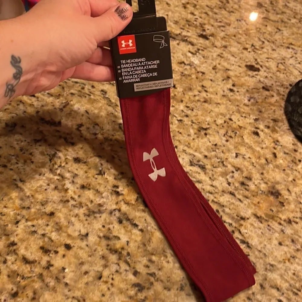 NWT Under Armor Headband